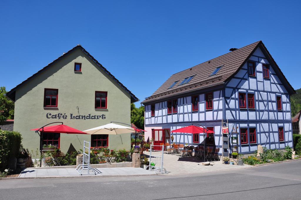 Cafe Landart Im Thueringer Finistere Apartment Plaue  Bilik gambar