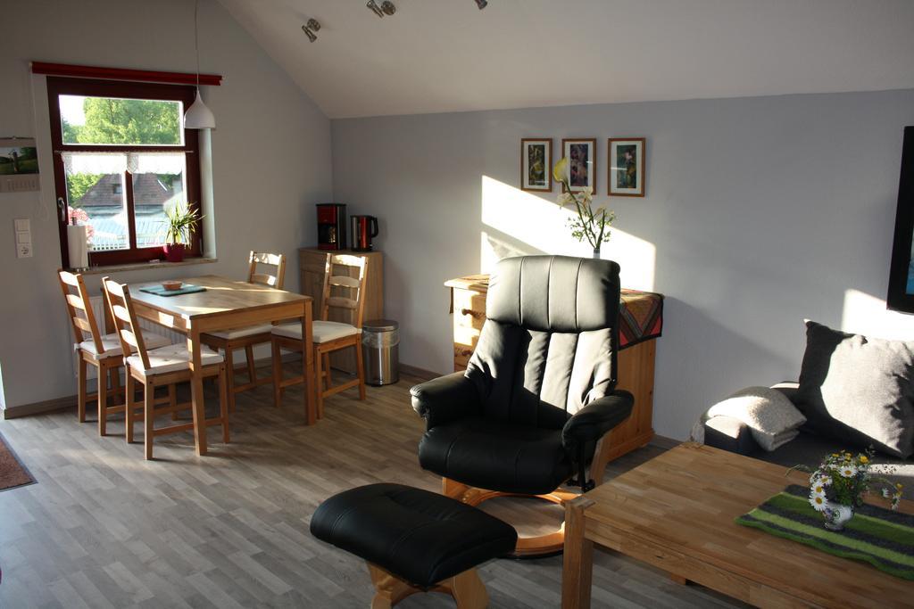 Cafe Landart Im Thueringer Finistere Apartment Plaue  Bilik gambar